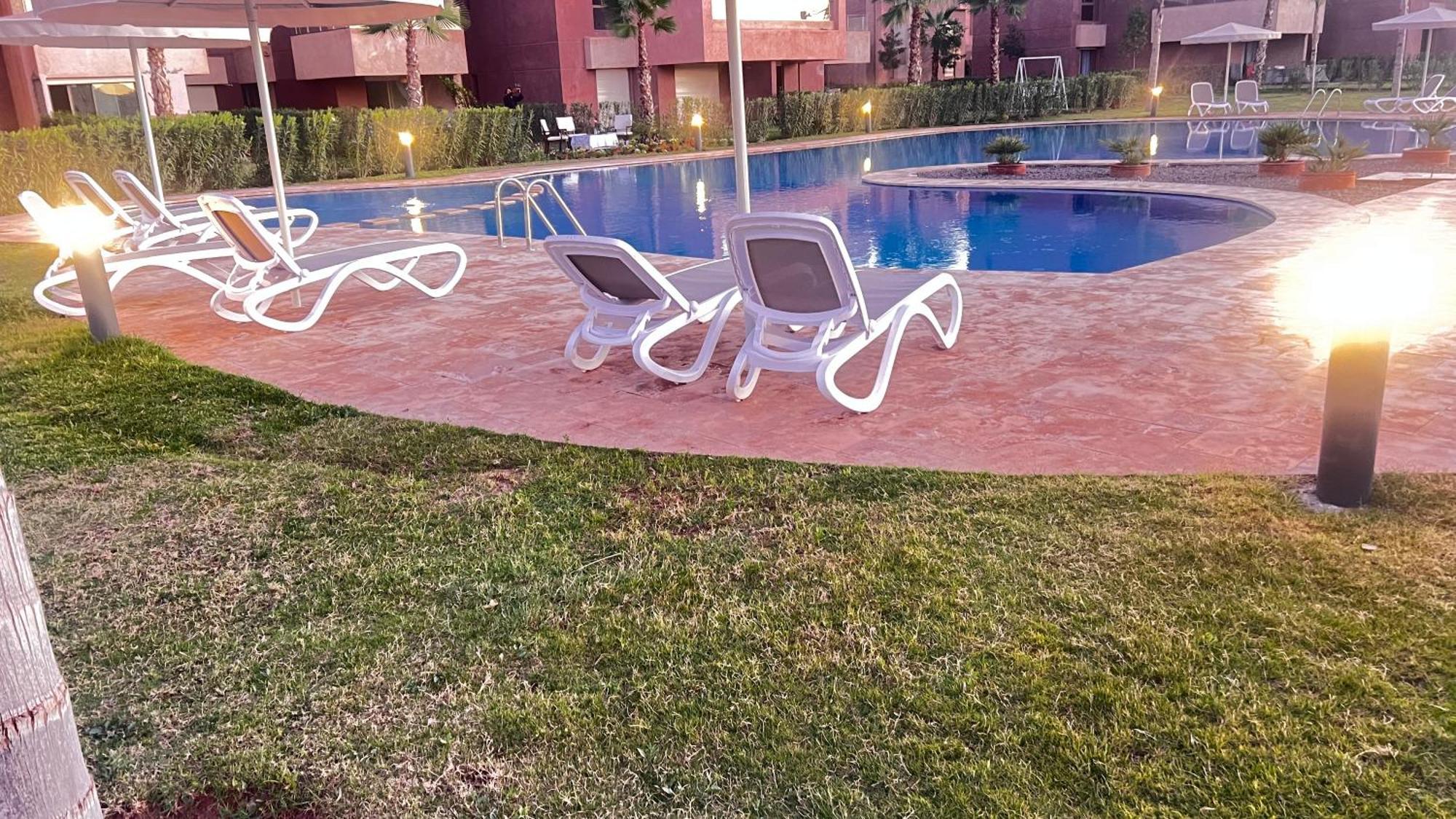 Appartement De Luxe Avec Jardin Vue Sur La Piscine Golf Securise 24H Sur 24 A 5 Minutes De L Aeroport Marrakesch Exterior foto